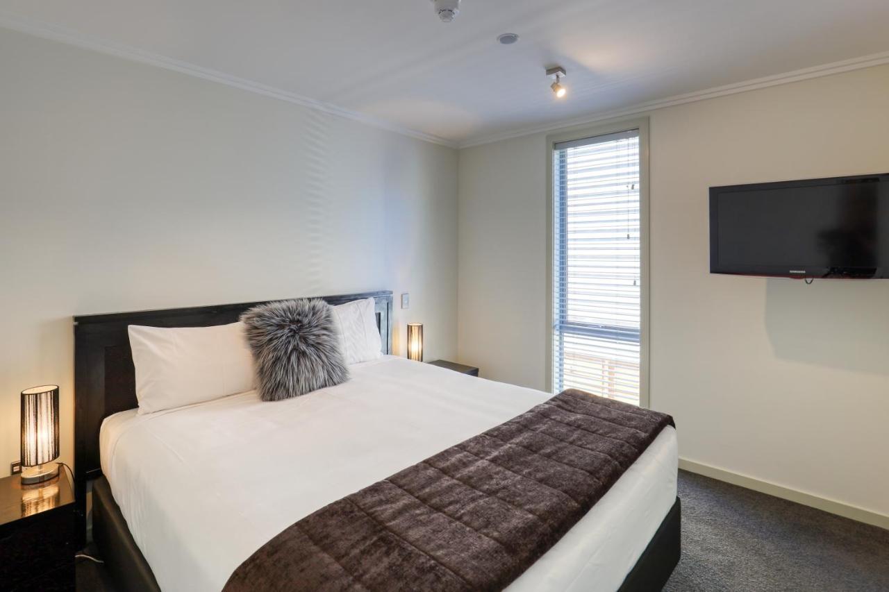 Marsden Lake Resort Central Otago Cromwell Ngoại thất bức ảnh A bedroom at the hotel
