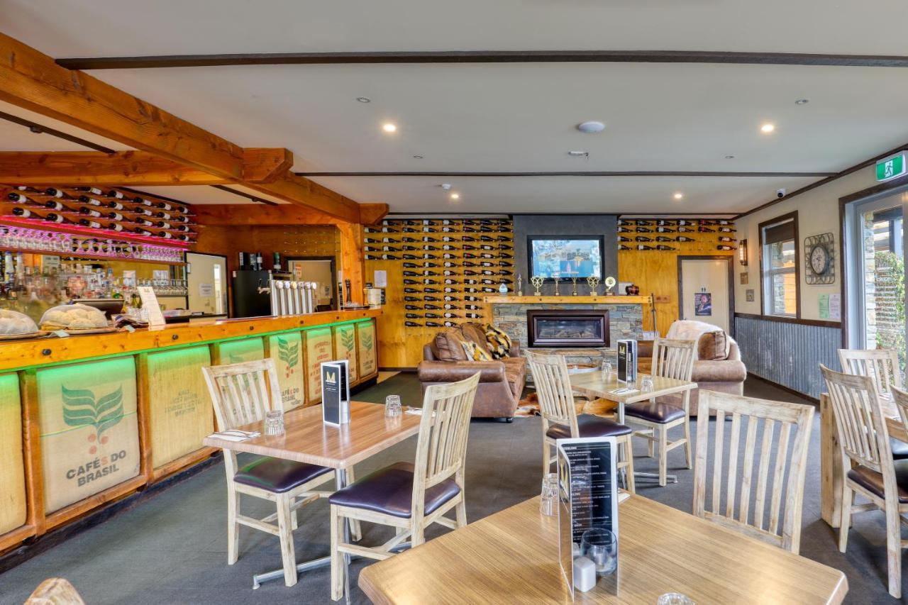 Marsden Lake Resort Central Otago Cromwell Ngoại thất bức ảnh The restaurant at the 2019 National Motor Museum